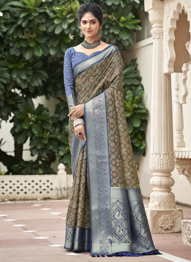 Kanjivaram Silk Mehandi Festival Wear Floral Print Saree